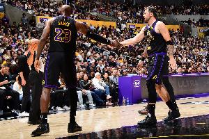 Windhorst：湖人时间紧需围绕东契奇建队 LBJ若离开将是湖人污点