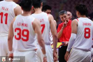 连续四届缺席奥运对中国篮球有何影响？苏群：该吃吃 该喝喝