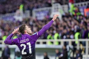 迪马济奥：戈森斯未被召入佛罗伦萨夏训名单，沙尔克有意引进球员
